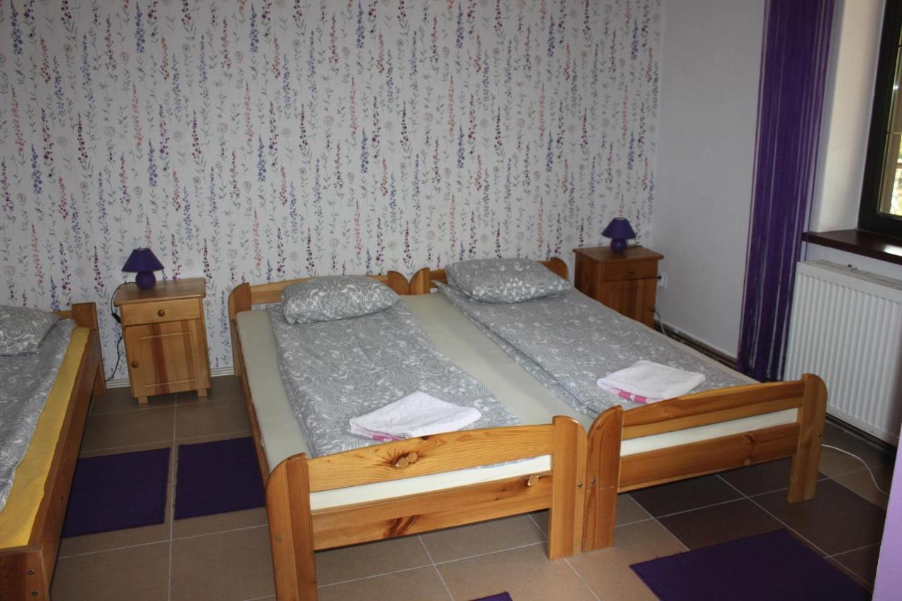Park Lesny 'U Kaczyny' Rogow Exterior foto